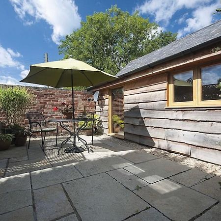 The Cider Barn - Spacious First Floor Apartment Set Within Barn Conversion Cheltenham Buitenkant foto